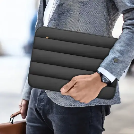 Tech-Protett Fluffy Laptop Bag 15-16 - Black Photo