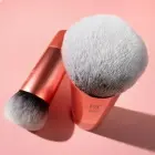 Real Techniques Bubble Blending Makeup Brush — Фото 10