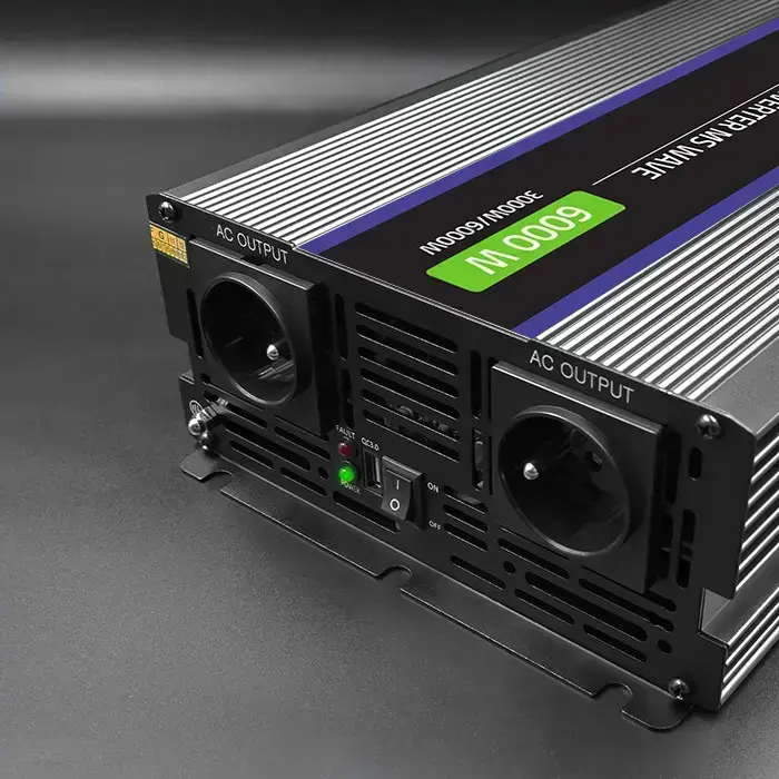 Qoltec Monolith voltage converter 6000 MS Wave | 12V to 230V | 3000/6000W | USB Foto 6