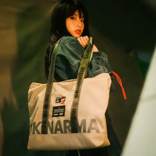 Skinarma Bag Fardel ivory Foto 6