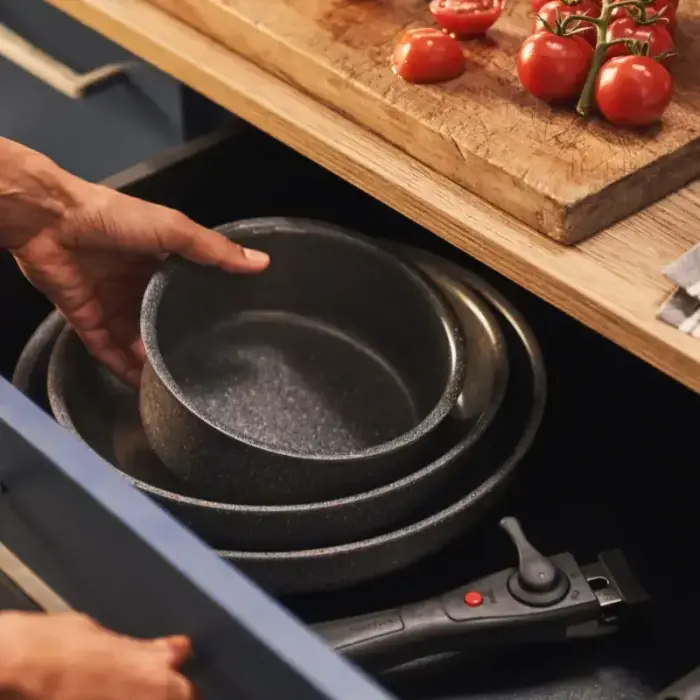 Panna cepšanai ar noņemamu rokturi Torre Ø24cm/3,5mm  Foto 5