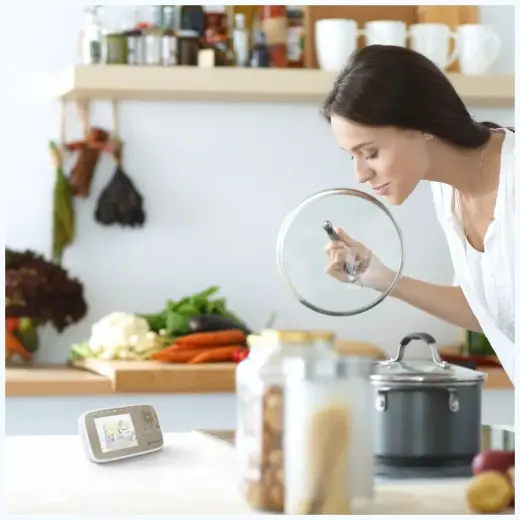 Electronic nanny Motorola VM483 video monitor 2.8" white-gold Foto 4