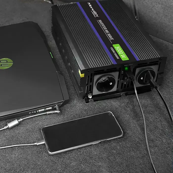 Qoltec Monolith voltage converter 3000 MS Wave | 12V to 230V | 1500/3000 | USB Foto 3