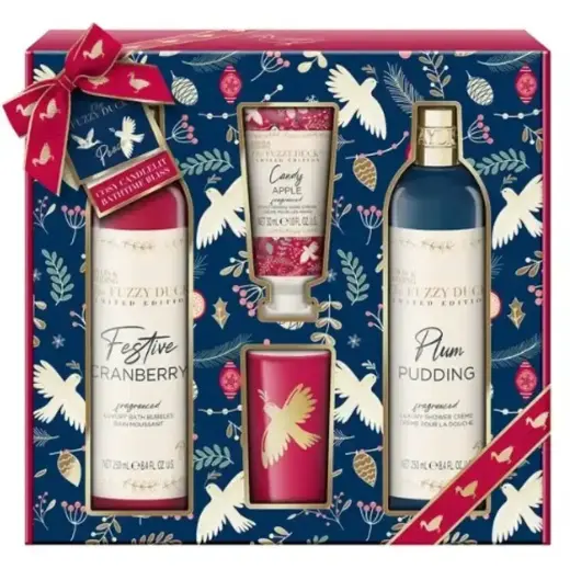 Baylis & Harding Winter Wonderland Candlelit Bathing Giftset in Clear Photo
