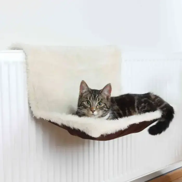 Guļvieta kaķiem - Trixie Radiator Bed, long haired Plush/Suede Look, 45*26*31 cm