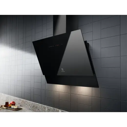 Electrolux skursteņa tipa nosūcējs, 60 cm, melns Photo