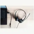 Creative HS-230 Wired Headphones with USB Microphone Black Photo