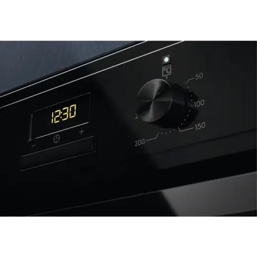 Electrolux cepeškrāsns, iebūv., 65l, tērauda ar pārklājumu pret pirkstu nospiedumiem Photo