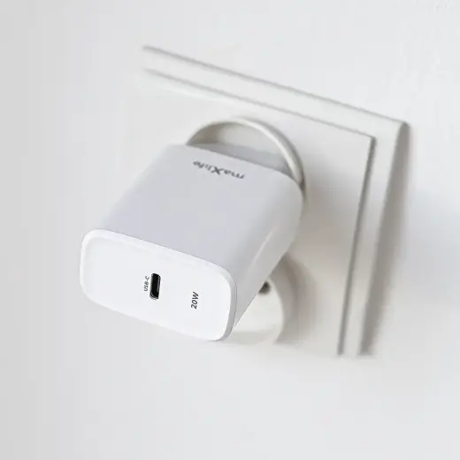 Maxlife MXTC-10-20C зарядное устройство | 20W | PD, QC | USB-C | белое Фото num
