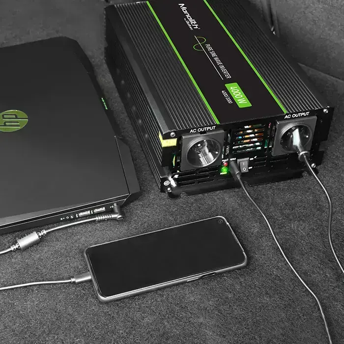 Qoltec Pure Sine Wave Inverter Monolith | 2000W | 4000W | 24V to 230V Foto 3