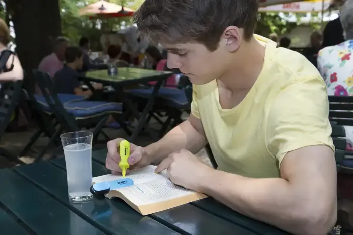 Teksta marķieris KORES BRIGHT LINER dzeltens Foto 6