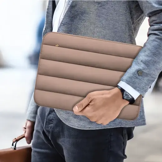 Tech-Protett Fluffy Laptop Bag 13-14 - Brown Photo