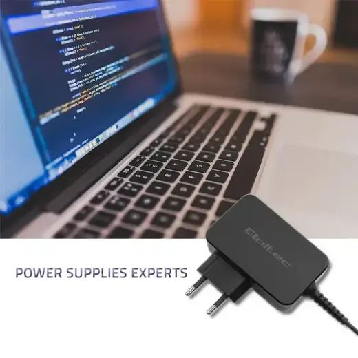 Qoltec Universal power adapter 30W | 12V | 2.5A | Compact | MultiPlug | 7 plugs Photo