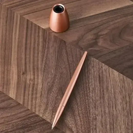 Lexon Scribalu Pen with Base soft gold LS64P1 Foto 6