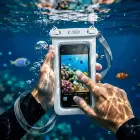 TECH-PROTECT UWC7 UNIVERSAL WATERPROOF FLOATING CASE 6.9 INCH WHITE — Foto 9