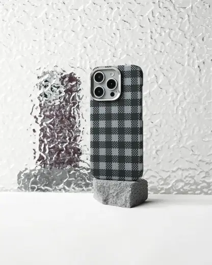 Benks Magnetic Armor Vichy Kevlar phone case for iPhone 16 Pro black Photo