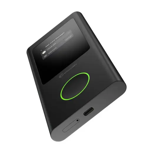 GlocalMe Numen Air portable 5G Wi-Fi router Cloud SIM Photo