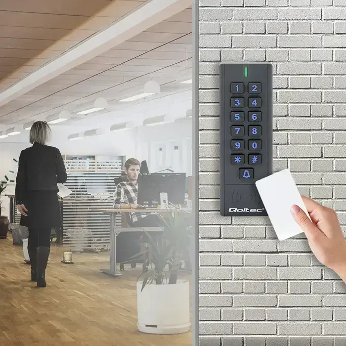 Qoltec Code lock CALISTO with RFID reader | Code | Card | key fob | Doorbell button | IP68 | EM Foto 5