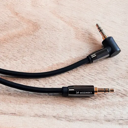 Wozinsky AUX cable angled (male-male) mini jack cable 2 m black Photo