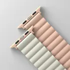 Uniq Revix Magnetic Strap for Apple Watch 42 | 44 | 45 | 49 mm - Pink and White Foto 2