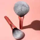 Real Techniques Extra Big Powder Brush — Фото 9