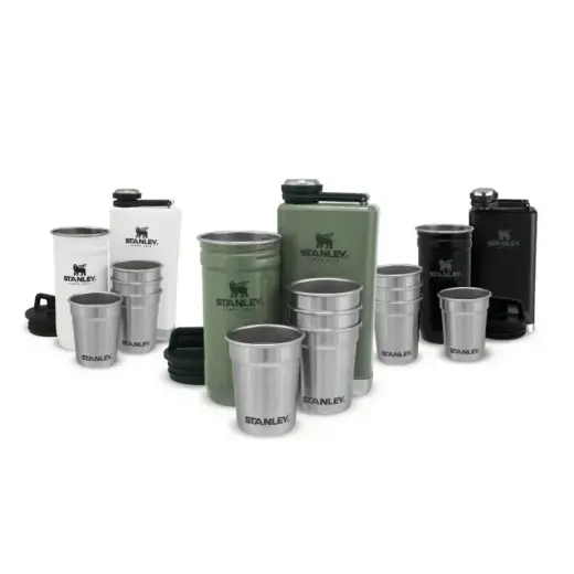 Dāvanu komplekts The Pre-Party Shot Glass + Flask Set, degvīna glāzītes 4gb 50mL un blašķe 0,23L zaļš Foto 5