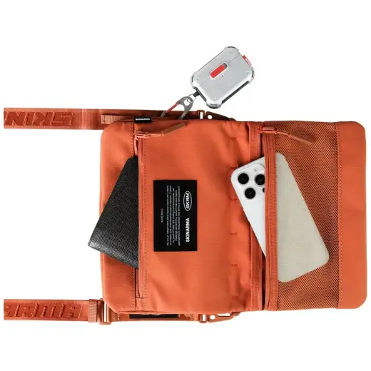 Bag Crossbody Skinarma Juno orange Foto 3
