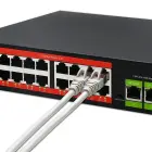 Qoltec Fast Ethernet PoE SWITCH | 16x RJ45 10/100 Mb/s |  2x RJ45 Uplink 1000 Mb/s | 1x SFP 1000 Mb/s Foto 4