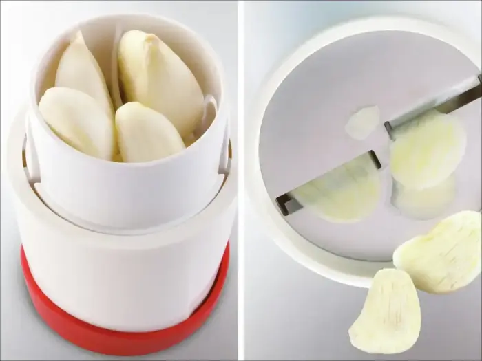 LEIFHEIT Garlic crusher  Photo