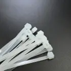 Qoltec Self-locking cable tie | 3.6*100 mm | 100 pcs. | Nylon66 | UV | White Foto 6