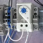 Qoltec Shut-off thermostat 10A | DIN 35 Foto 2