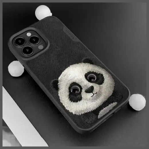 Nimmy etui iPhone 15 Pro 6.1"             czarny|black Big Eyed Pet 2.0 Panda Photo