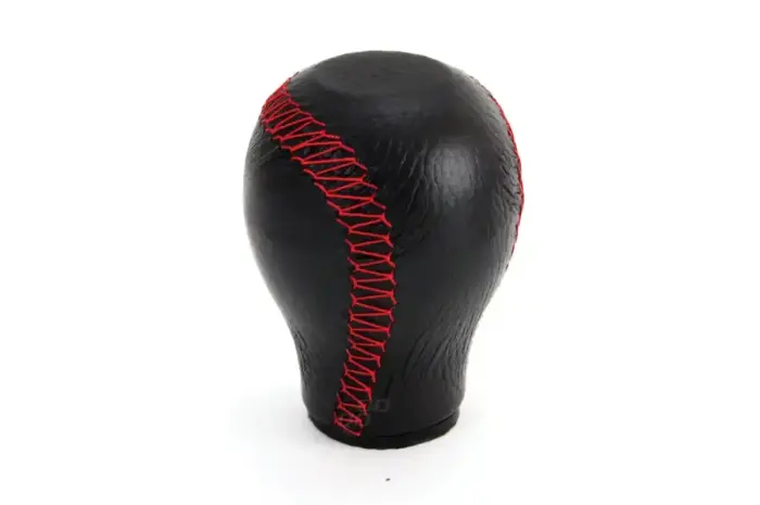 Gear Shift Knobestandard red yarn