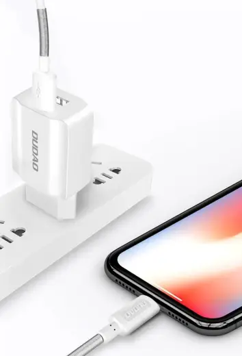 Dudao 2x USB mājas USB ceļojuma ES adapteris sienas lādētājs 5V|2.4A + Lightning kabelis balts (A2EU + Lightning balts) Foto 4