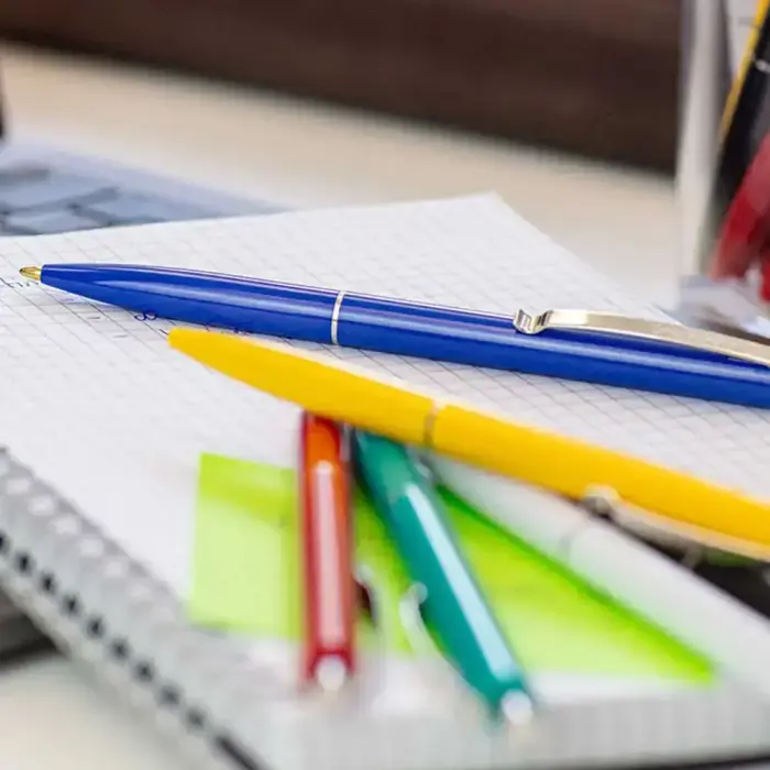 Lodīšu pildspalva SCHNEIDER K15, sarkans korpuss, sarkana tinte Photo