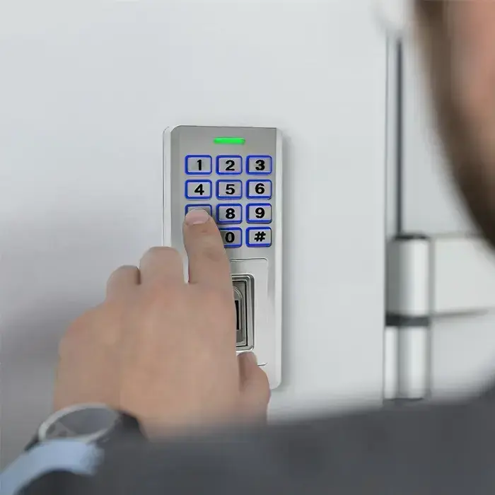 Qoltec Code lock OBERON with fingerprint reader | RFID | Code | Card | key fob | Doorbell | IP68 | EM Foto 4