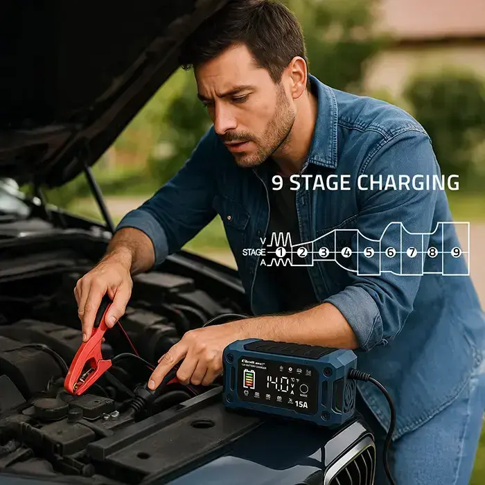 Qoltec Intelligent microprocessor charger 12V 15A | Rectifier with repair function and maintaining power supply during battery replacement | for AGM GEL LiFePO4 | LCD Foto 4