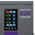 Qoltec Three-phase AVR MULTIPROTECTION voltage stabiliser | 10kVA | Accuracy ± 3% | 3-phase servo motor | LCD — Foto 4