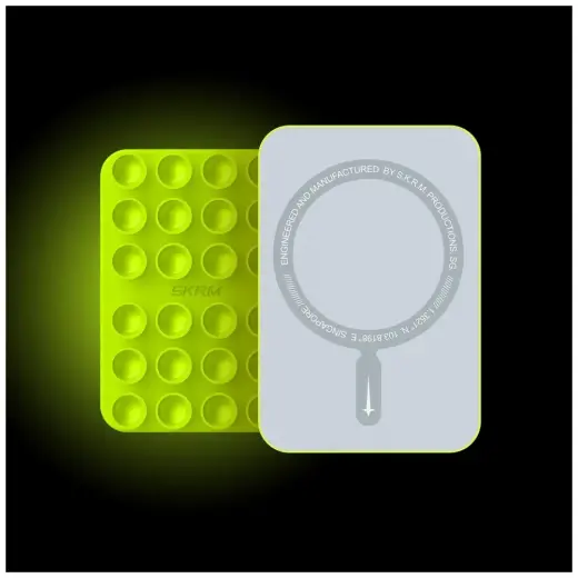 Universal suction cup Skinarma Stax MagSafe for phone
 niteglow Photo