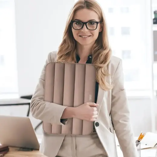 Tech-Protett Fluffy Laptop Bag 15-16 - Brown Photo