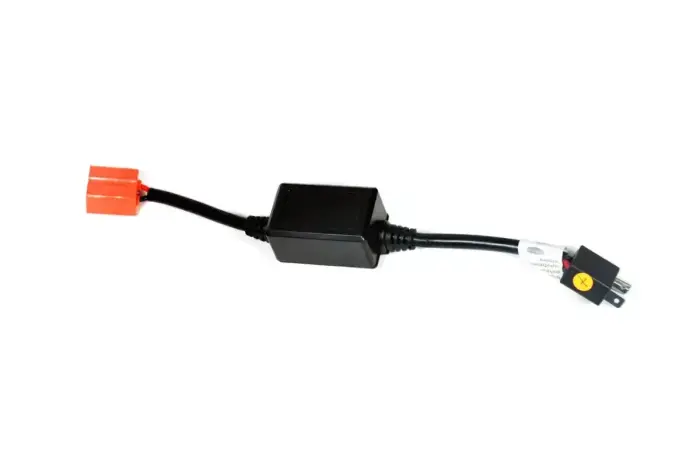 CanBus Adapter LED Headlights H7 socket AMIO-01070