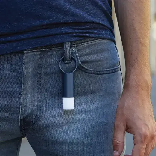 Lexon Nomaday Flash LED Keychain dark blue LL137DB Foto 9