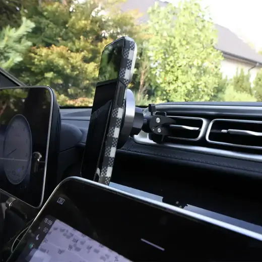 Blavec Car holder BHC-01B 15W magnetic with wirless charging to air vent (BHC01B-MAVIB) black Foto 3