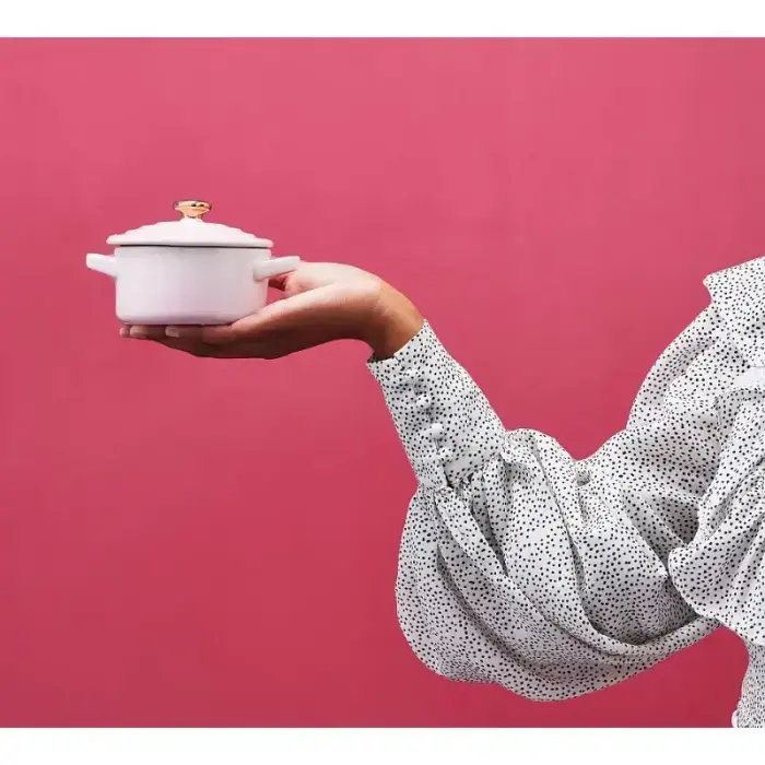 Мини-кастрюля из каменной керамики, диаметр 10 см, красная. Фото num