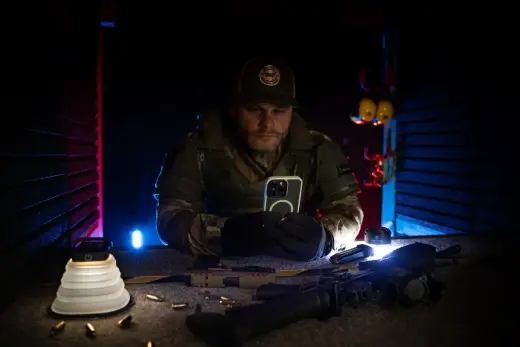 Taktiskais MagForce Hyperstealth telefona maciņš priekš iPhone 16e asfaltam ar MagSafe atbalstu Foto 4