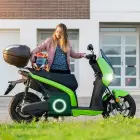 Qoltec Fast Charger for e-bike, electric scooter 36V | 42V | 2A | 5.5*2.1 | water resistant + power cable — Фото 15