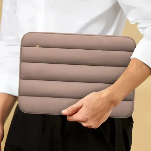 Tech-Protett Fluffy Laptop Bag 13-14 - Brown Photo